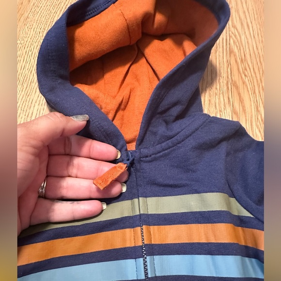 NWT Carters Full Zip Hooded Romper - Picture 4 of 6